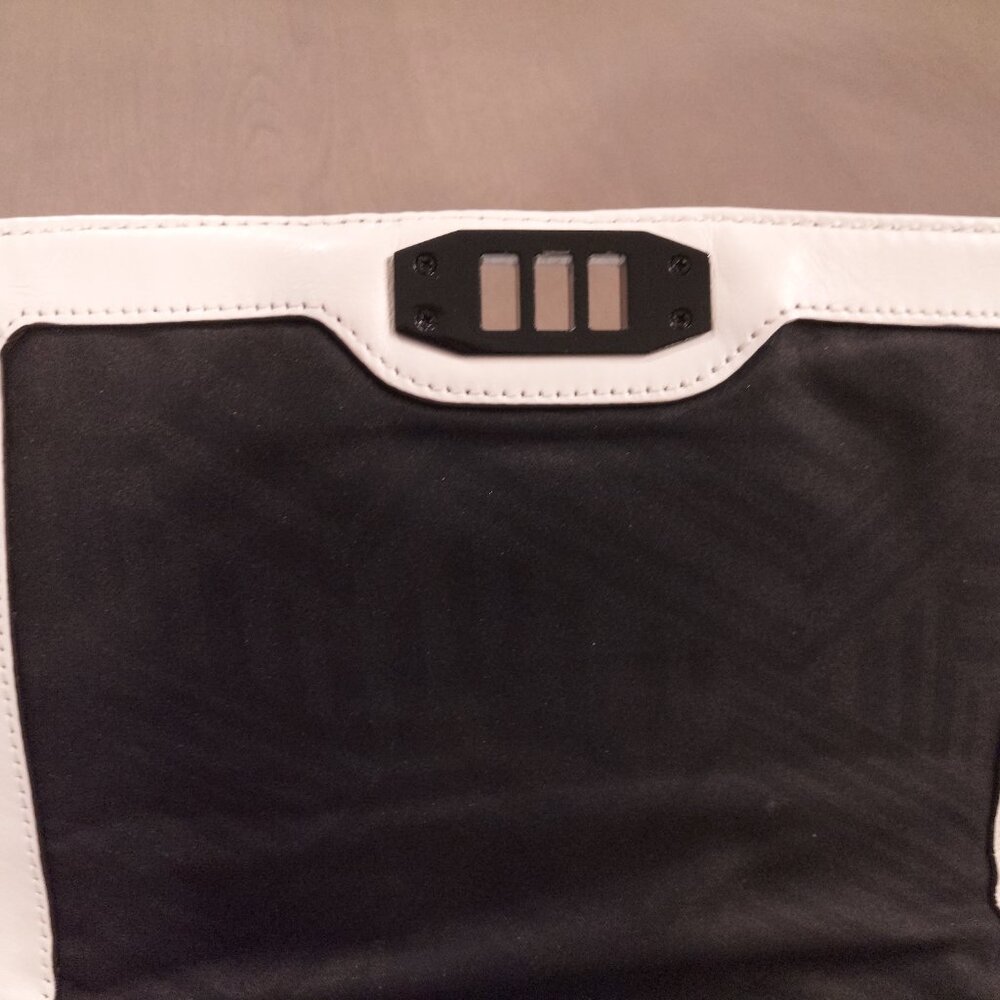 Rebecca Minkoff Chervon crossbody bag - Picture 7 of 11